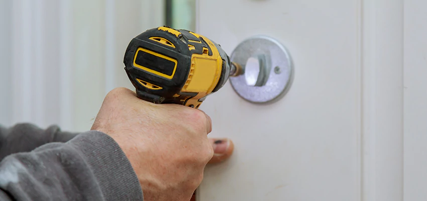 Street Locksmith For Smart Lock Repair in Sydney, NSW